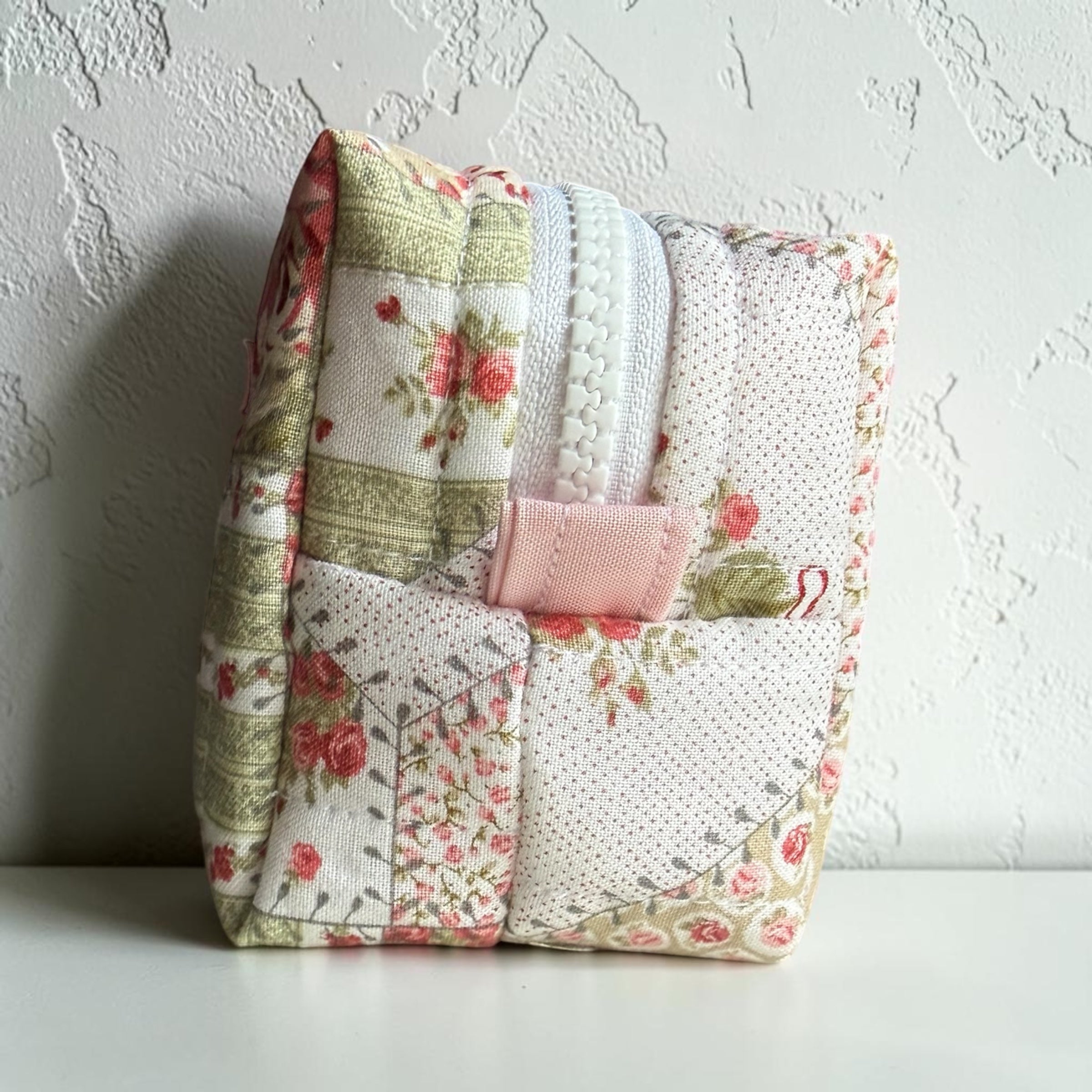 Cottage Floral Small Makeup Bag
