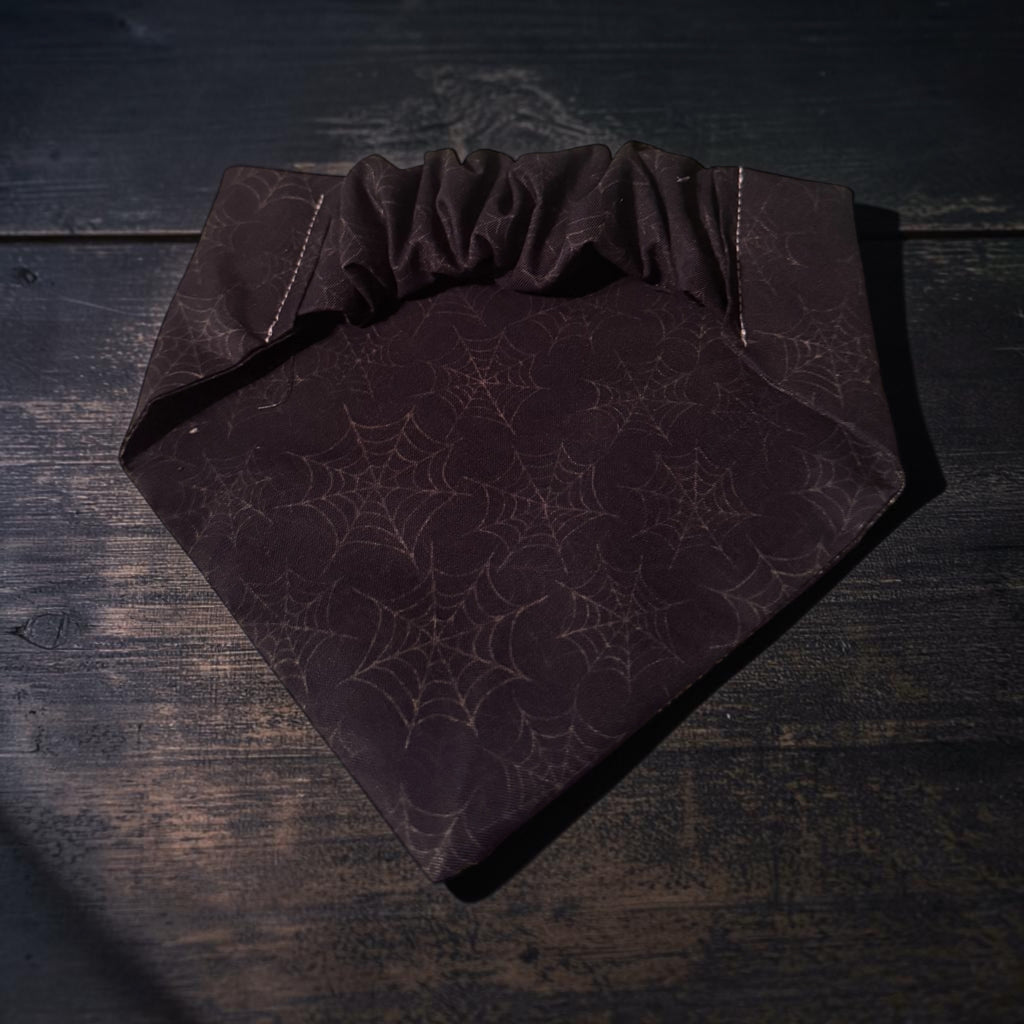 Web Scrunchie Bandana