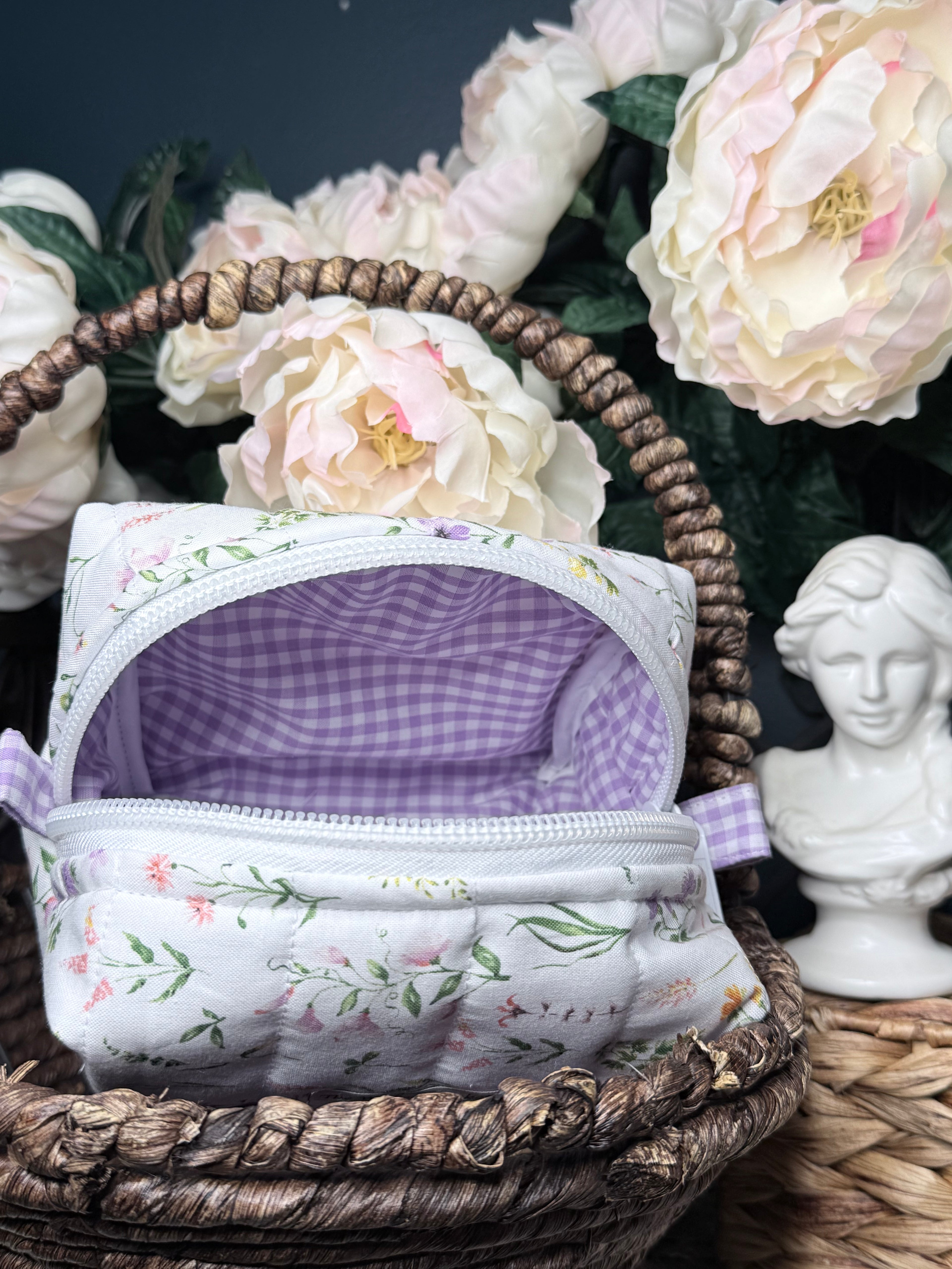 Secret Garden Medium Makeup Bag