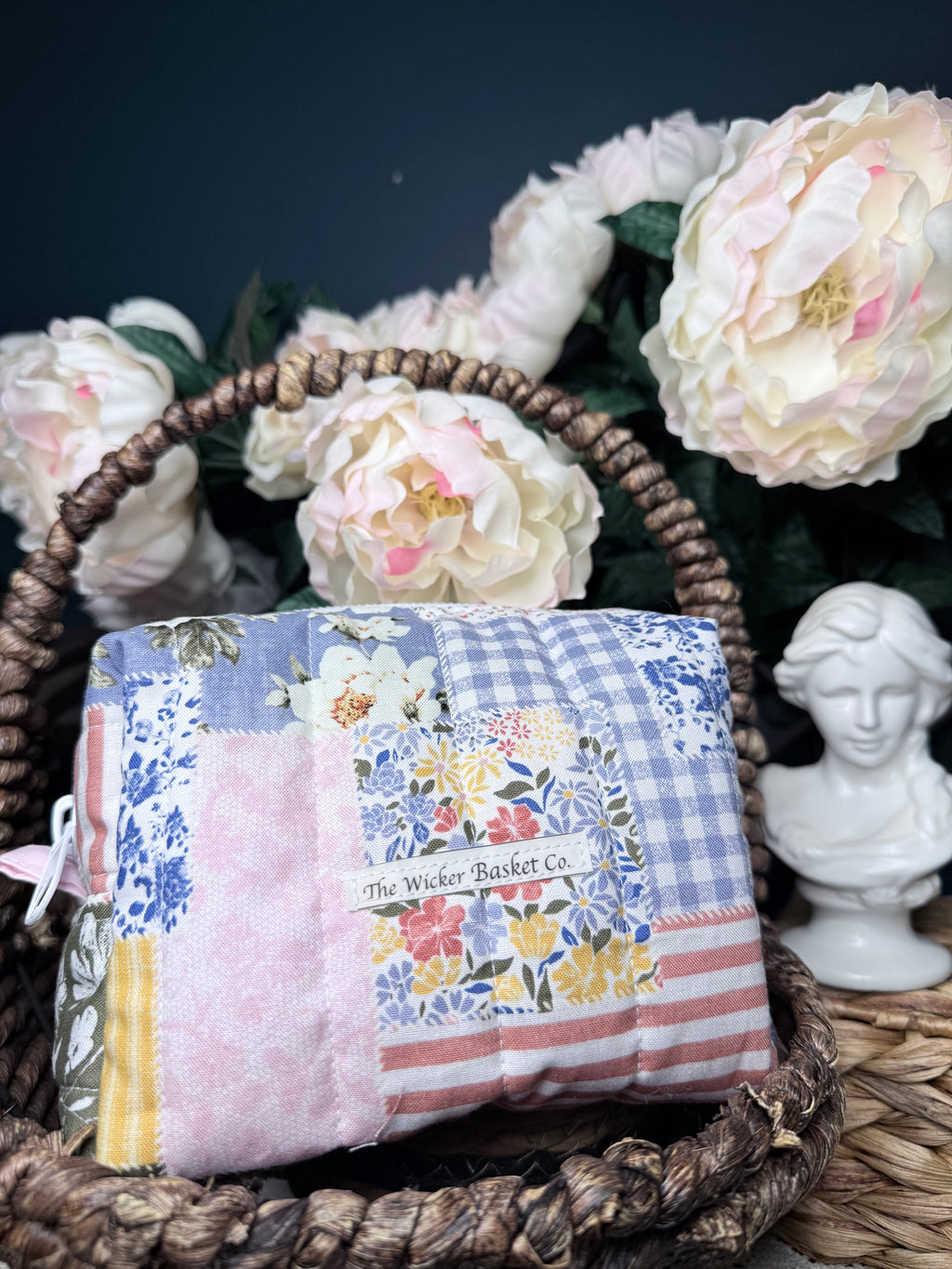 Quilted Picnic Medium Makeup Bag