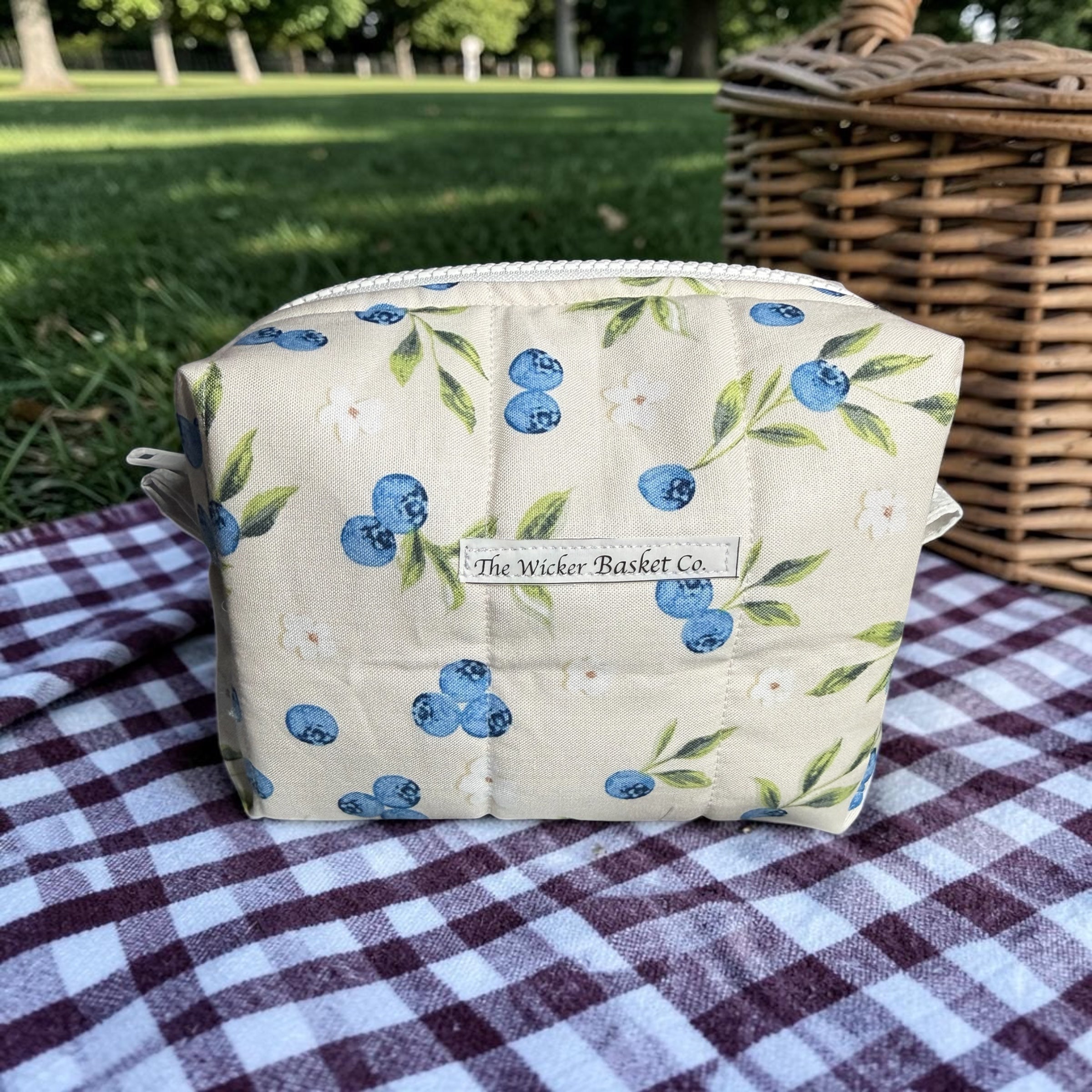 Blueberry Blossom Medium Make Up Bag