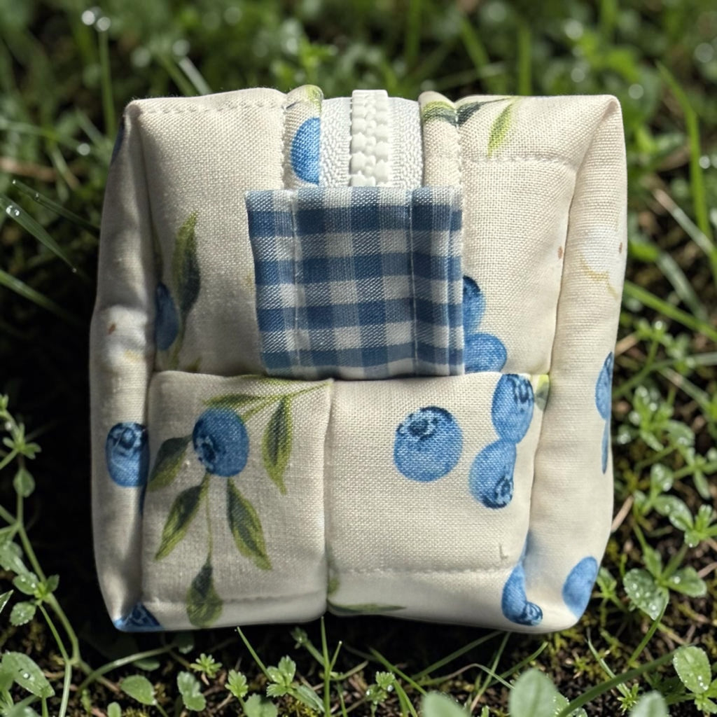 Blueberry Blossom Medium Make Up Bag
