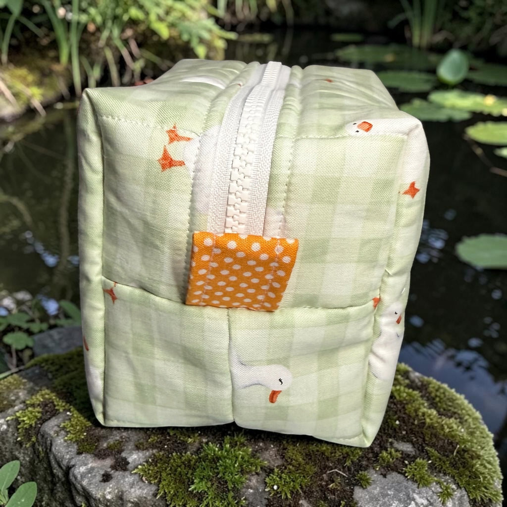 Fancy Feathers Medium Makeup Bag