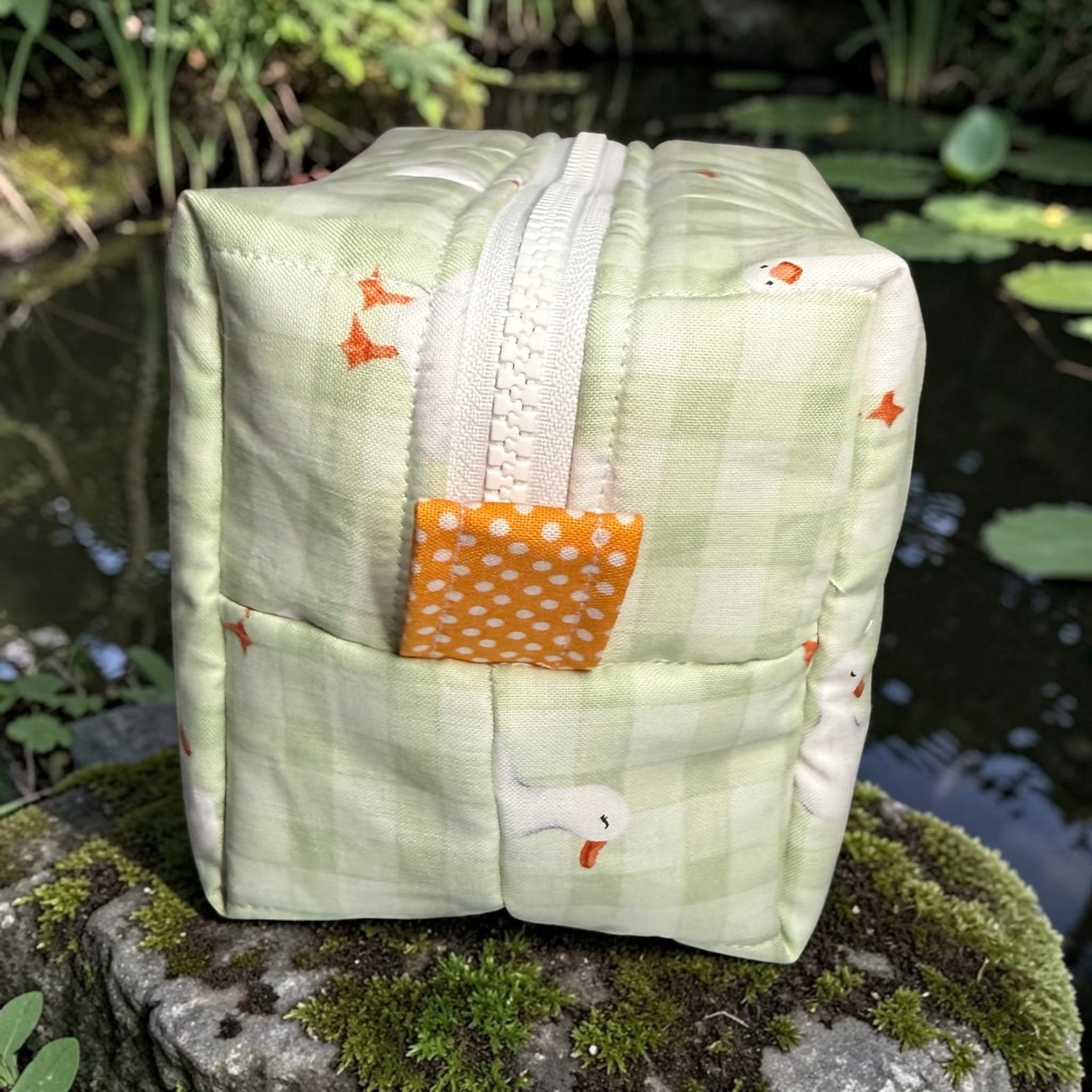 Fancy Feathers Medium Makeup Bag