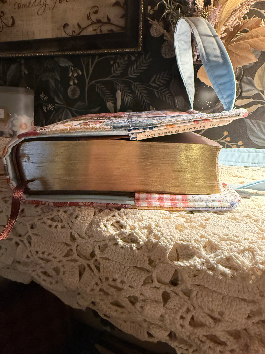Quilted Picnic Bible Sleeve Tote