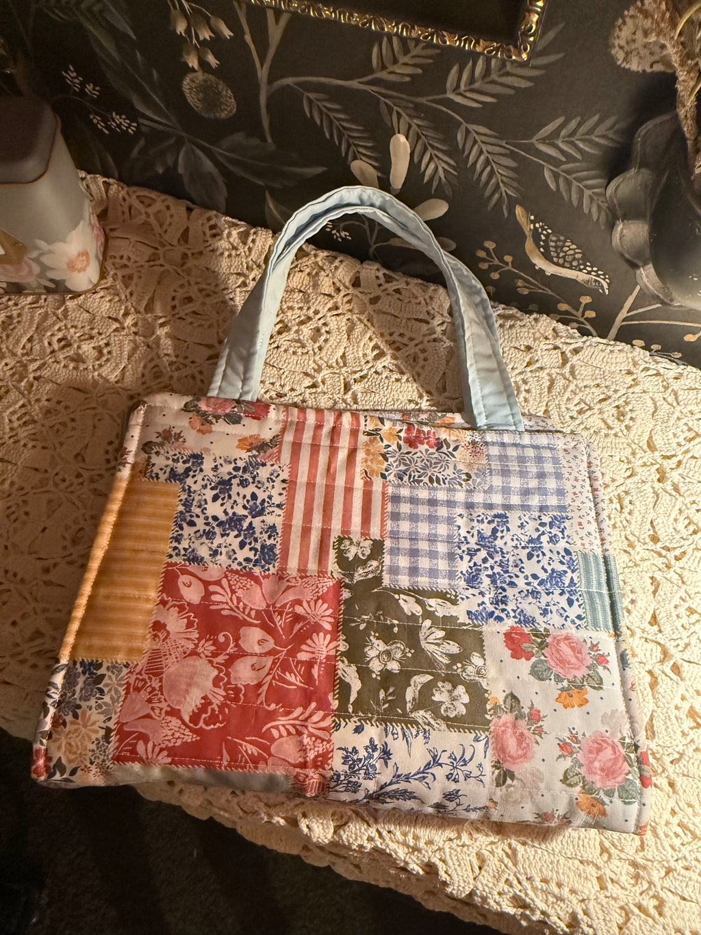 Quilted Picnic Bible Sleeve Tote