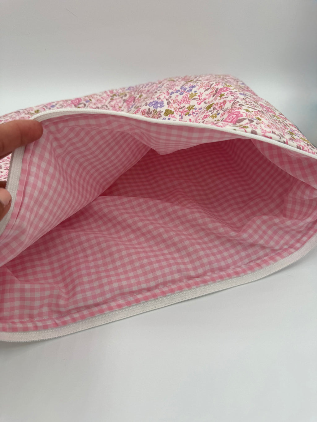 Rosette Meadow Laptop Sleeve