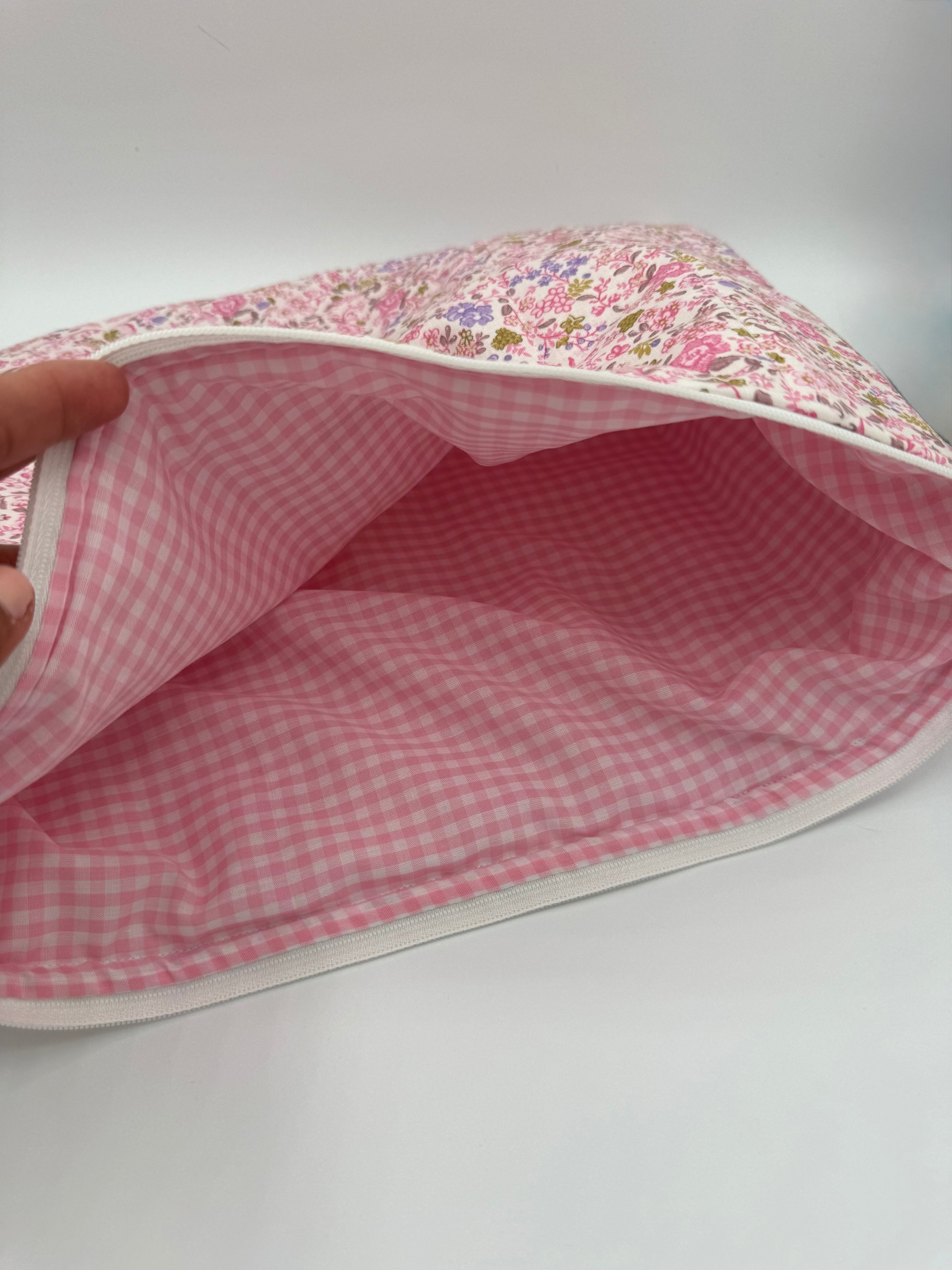 Rosette Meadow Laptop Sleeve