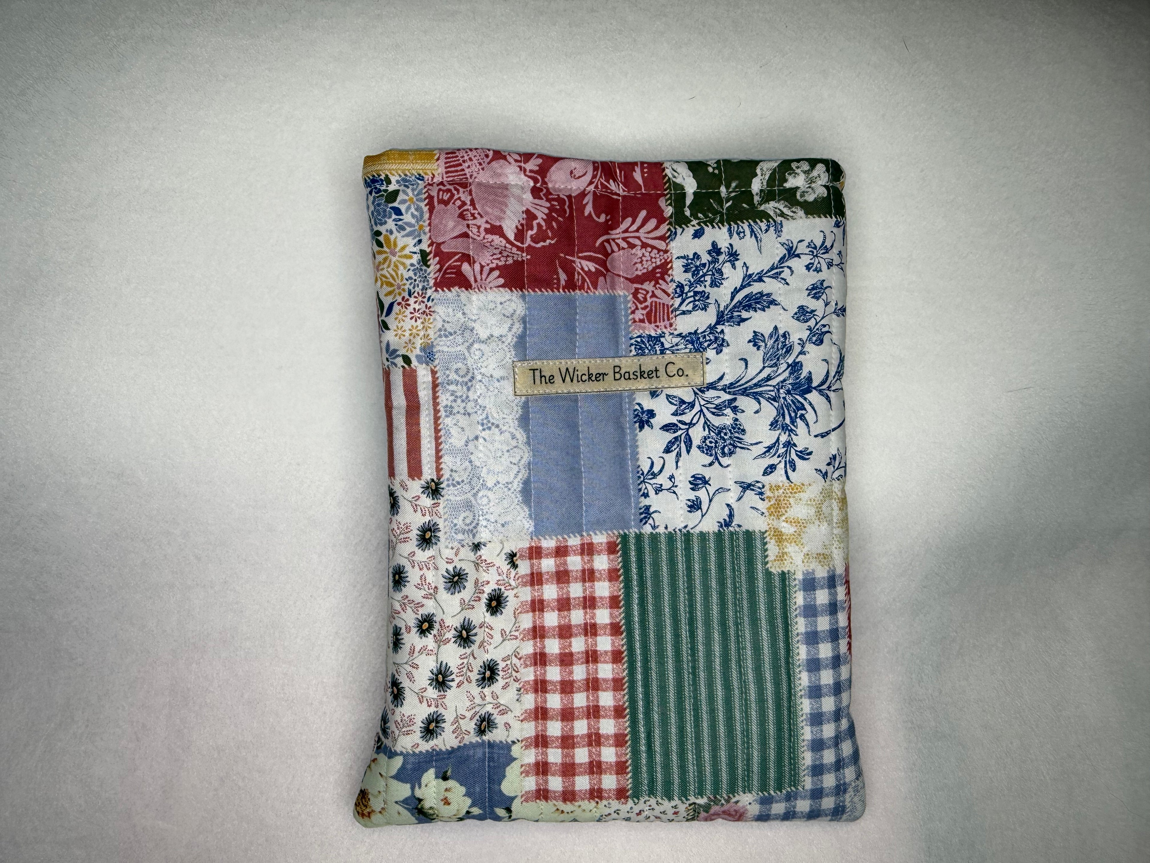 Quilted Picnic Book Sleeve